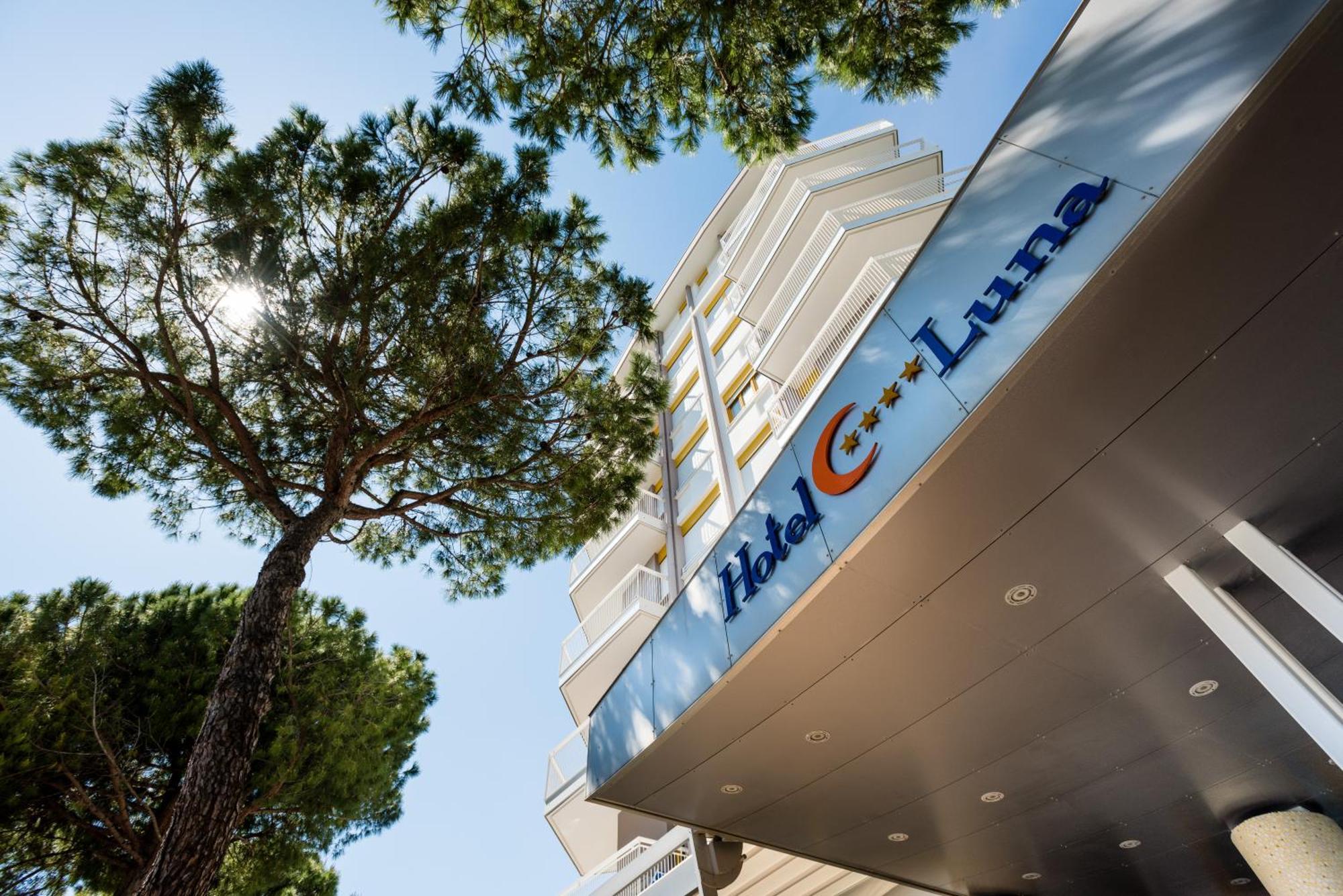 Hotel Luna Bibione Bagian luar foto